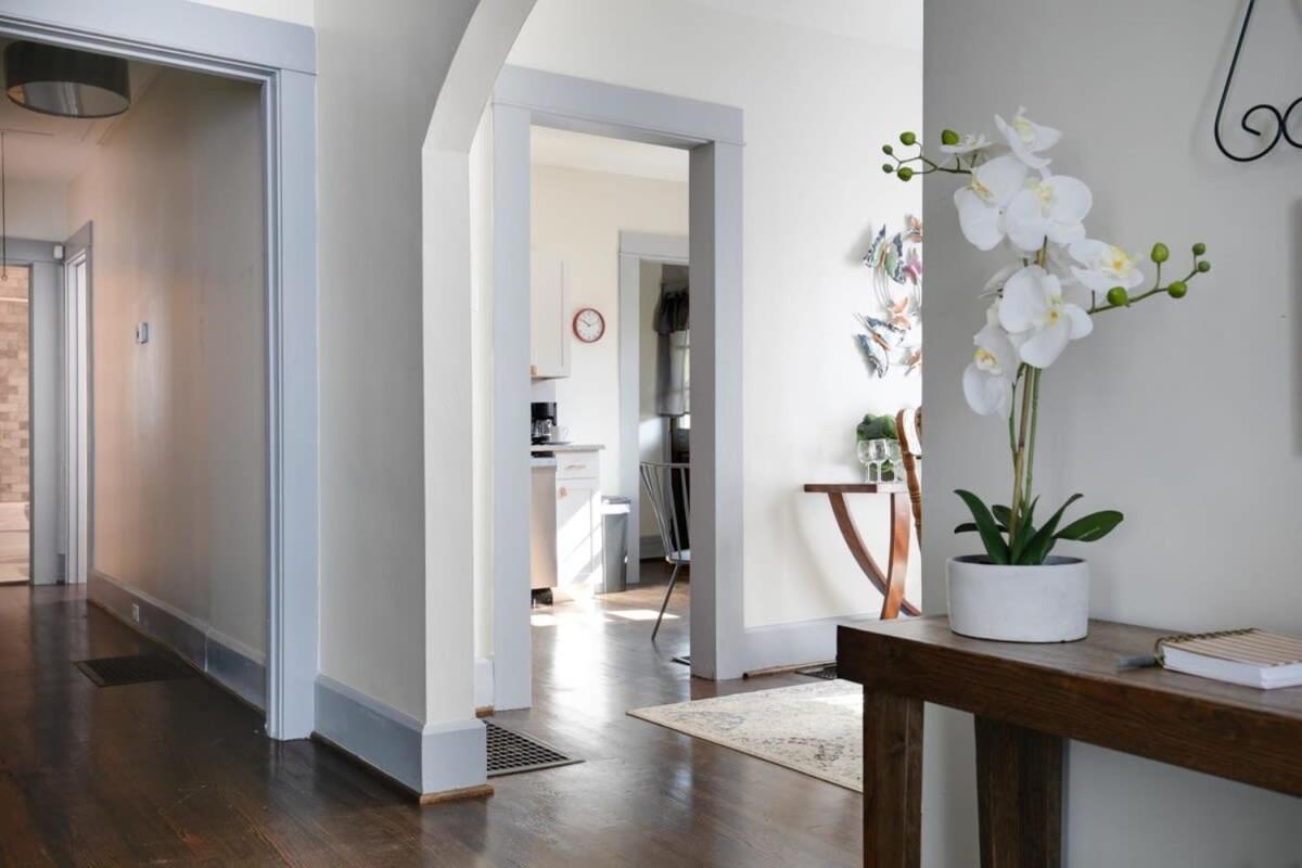 East Lake Stunner-Located At The Foot Of The Ruffner Mountains 버밍햄 외부 사진